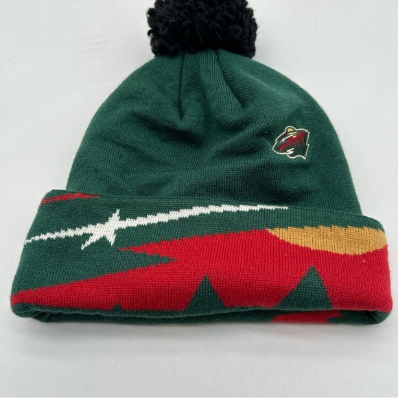 MINNESOTA WILD 2016 NHL STADIUM SERIES REEBOK CUFFED POM KNIT HAT TOQUE - Picture 1 of 8